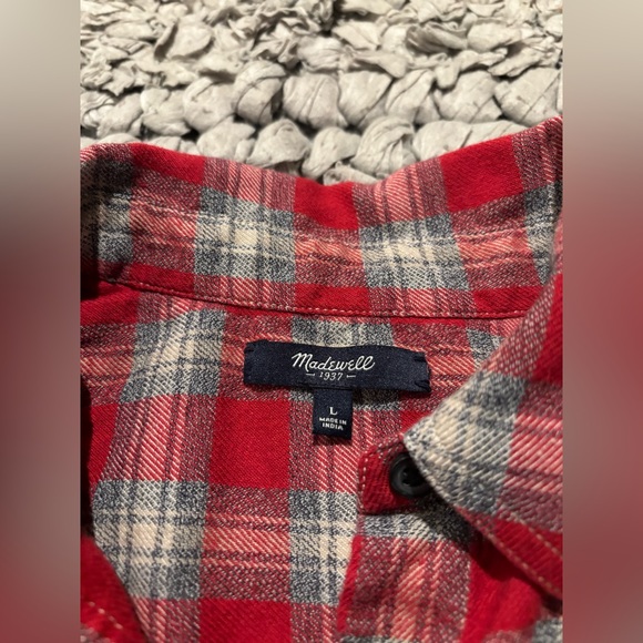 Madewell Women’s Red Plaid Buttondown Shirt - Picture 2 of 7